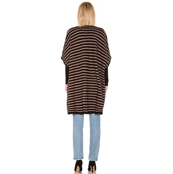 Lovers and Friends Ventura Poncho Striped Cardigan Sweater Beige/Black SMALL NWT - Picture 4 of 13